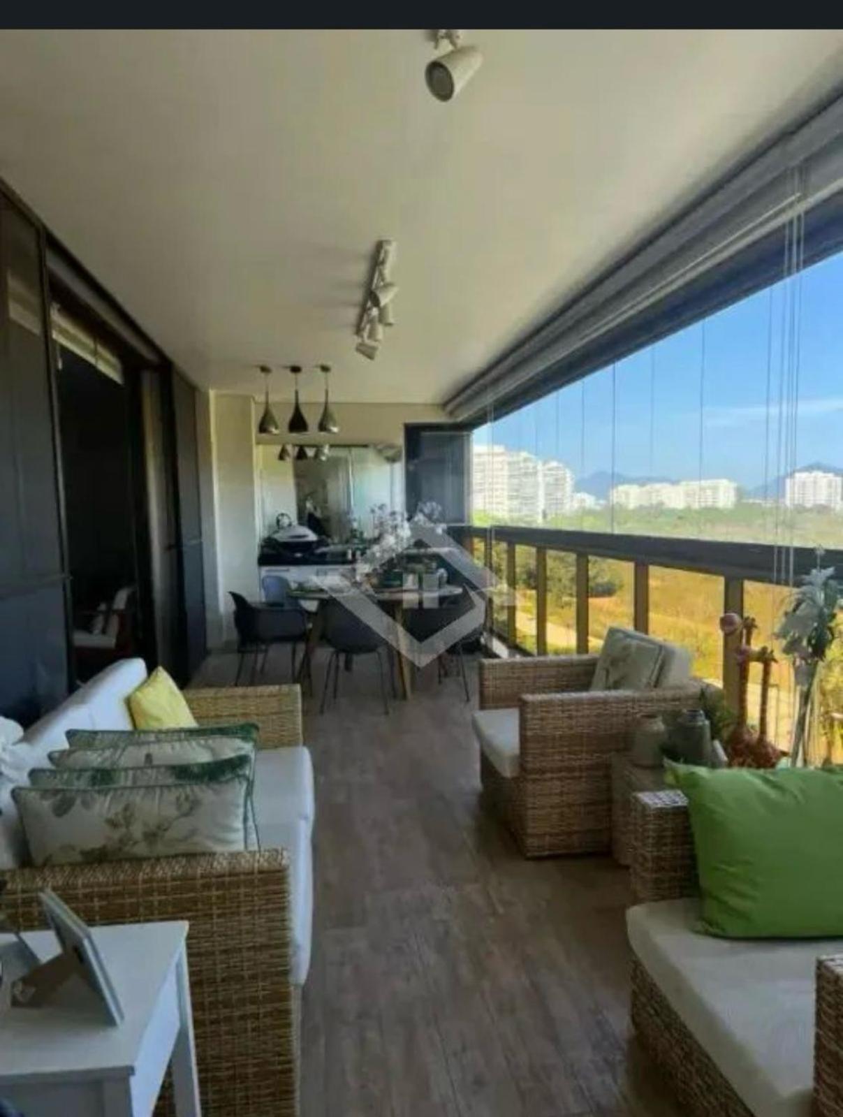 De Luxo Iraja Appartamento